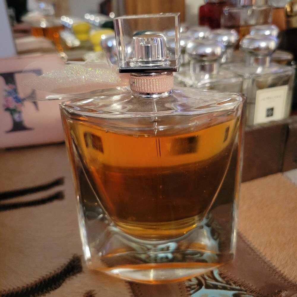 La vie est Belle perfume